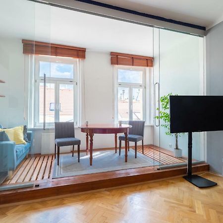 Modern Apartment Few Steps From Centre براغ المظهر الخارجي الصورة