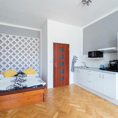 Modern Apartment Few Steps From Centre براغ المظهر الخارجي الصورة