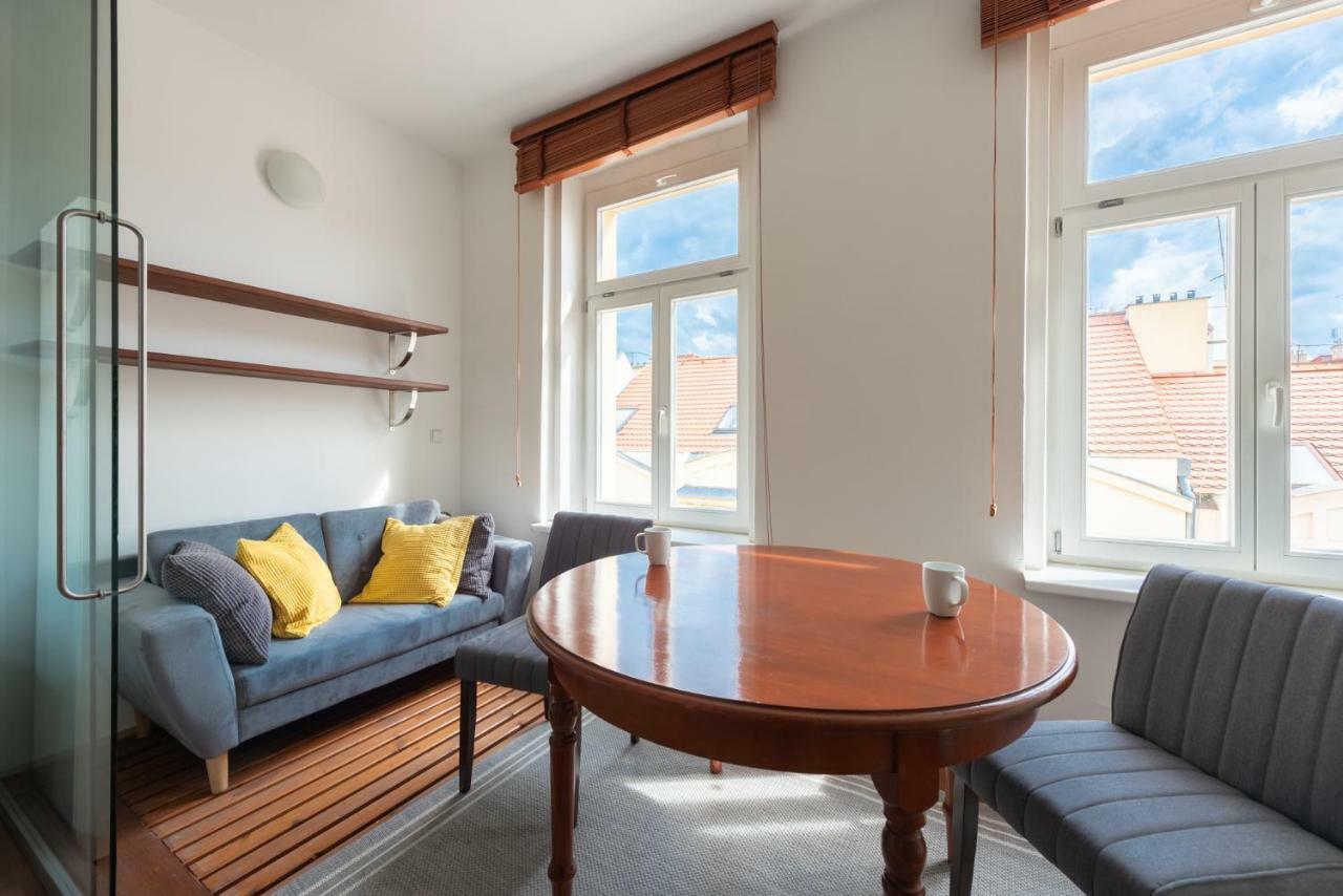 Modern Apartment Few Steps From Centre براغ المظهر الخارجي الصورة